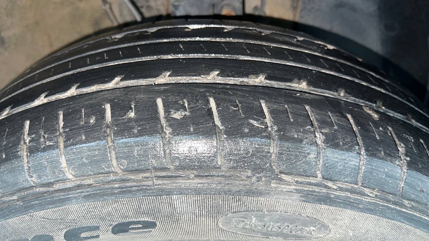 Used 2022 Hyundai Venue S 1.2 Petrol Petrol Manual tyres RIGHT FRONT TYRE TREAD VIEW