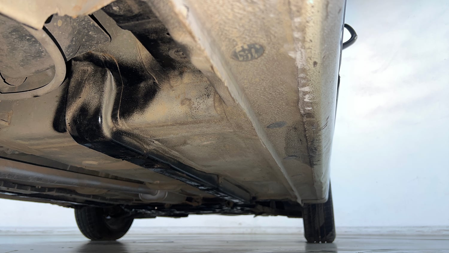 Used 2017 Hyundai Grand i10 Sportz (O) 1.2 Kappa VTVT Petrol Manual extra REAR RIGHT UNDERBODY VIEW