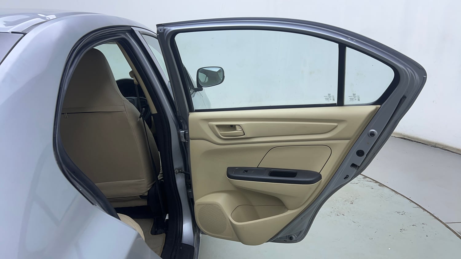 Used 2018 Honda Amaze 1.2 E MT Petrol Petrol Manual interior RIGHT REAR DOOR OPEN VIEW