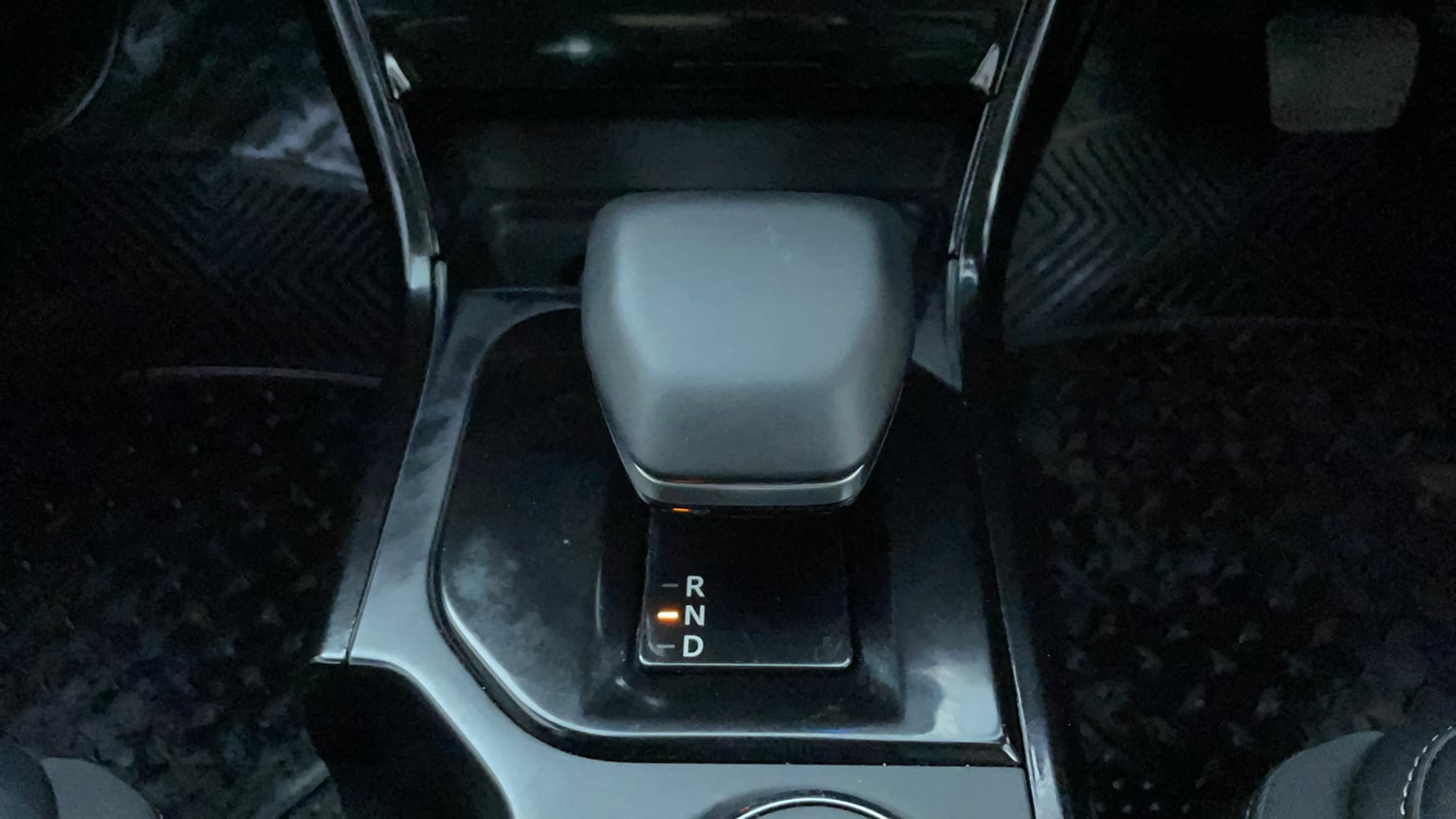 Used 2024 Tata Nexon Creative Plus 1.2 Revotron Petrol 6AMT Petrol Automatic interior GEAR  KNOB VIEW