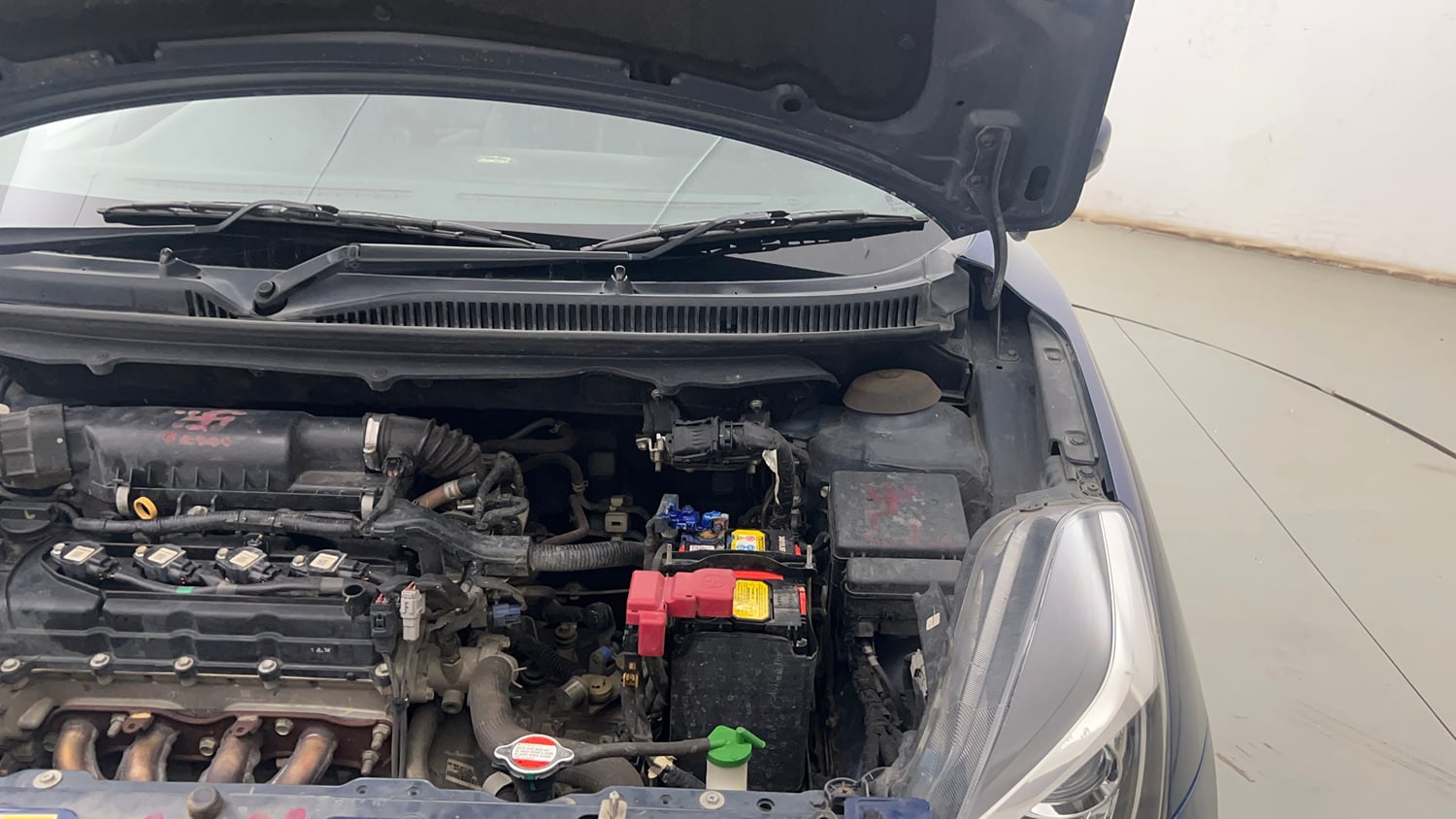 Used 2019 Maruti Suzuki Baleno Zeta 1.2 Petrol Manual engine ENGINE LEFT SIDE HINGE & APRON VIEW