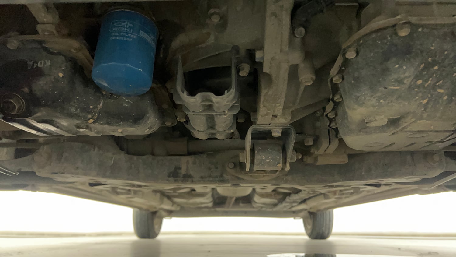 Used 2015 Hyundai Grand i10 Asta AT 1.2 Kappa VTVT Petrol Automatic extra FRONT LEFT UNDERBODY VIEW