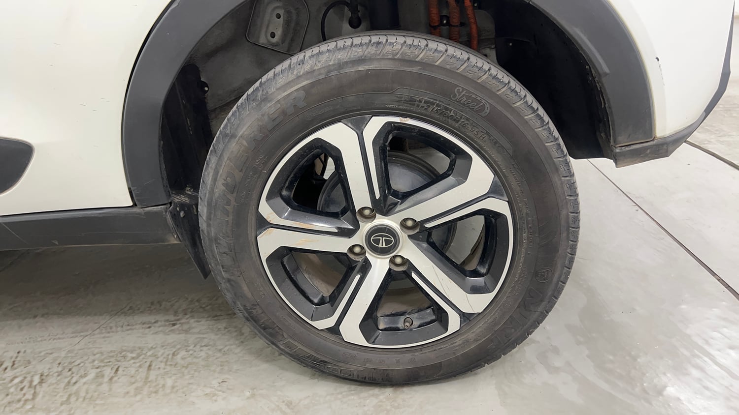 Used 2022 Tata Nexon EV XZ Plus Electric Automatic tyres LEFT REAR TYRE RIM VIEW