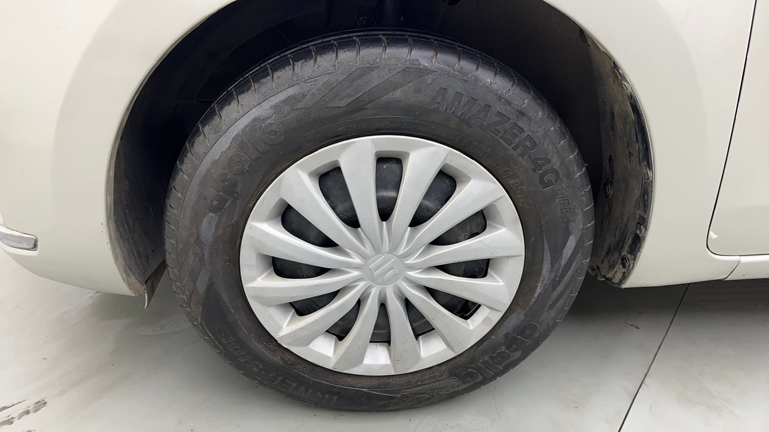 Used 2017 Maruti Suzuki Dzire VXi Petrol Manual tyres LEFT FRONT TYRE RIM VIEW