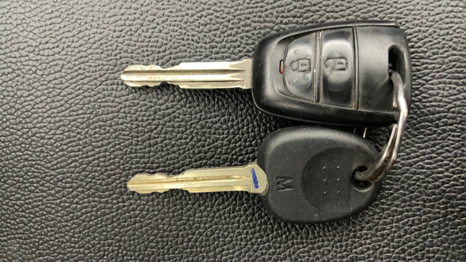Used 2017 Hyundai Grand i10 Sportz (O) 1.2 Kappa VTVT Petrol Manual extra CAR KEY VIEW