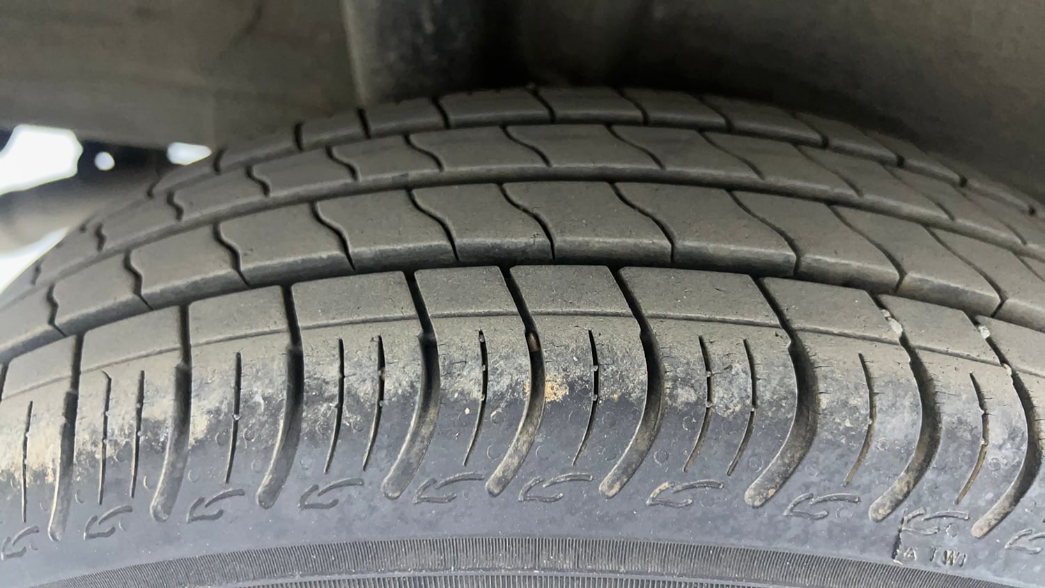 Used 2023 Maruti Suzuki Wagon R ZXI Plus 1.2 AGS Petrol Automatic tyres RIGHT REAR TYRE TREAD VIEW
