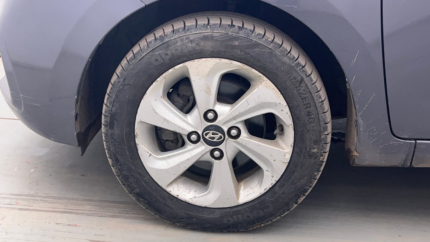 Used 2019 Hyundai Xcent SX Petrol Manual tyres LEFT FRONT TYRE RIM VIEW