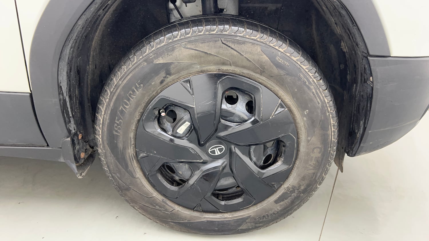 Used 2024 Tata Punch Adventure AMT Petrol Automatic tyres RIGHT FRONT TYRE RIM VIEW