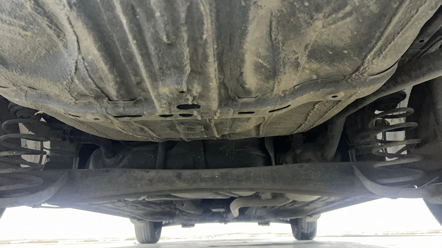 Used 2018 Honda Amaze 1.2 E MT Petrol Petrol Manual extra REAR UNDERBODY VIEW (TAKEN FROM REAR)