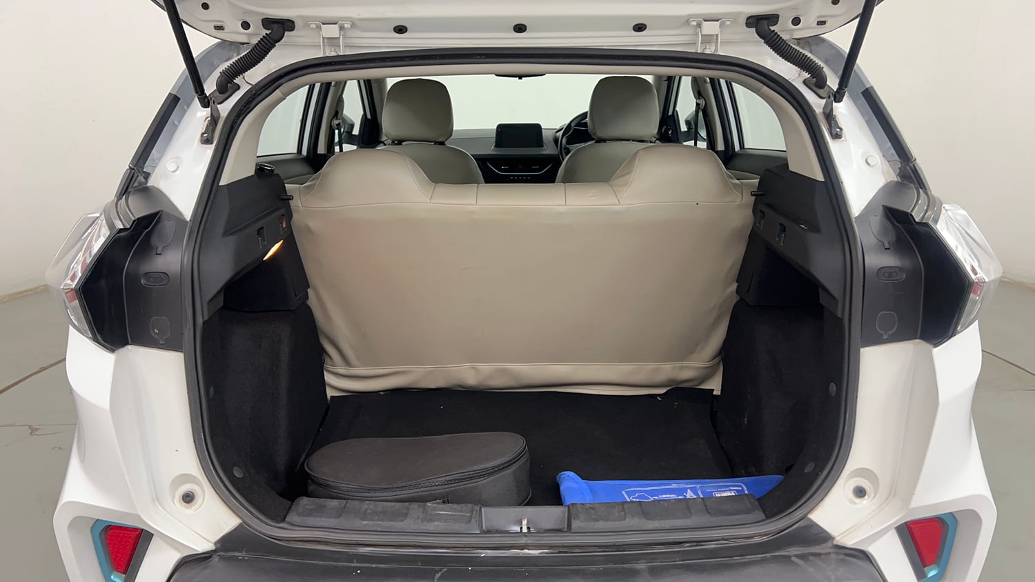 Used 2022 Tata Nexon EV XZ Plus Electric Automatic interior DICKY INSIDE VIEW