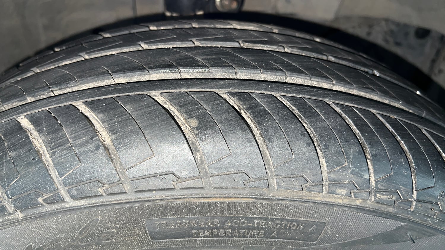Used 2018 Honda Amaze 1.5 V CVT Diesel Diesel Automatic tyres RIGHT FRONT TYRE TREAD VIEW