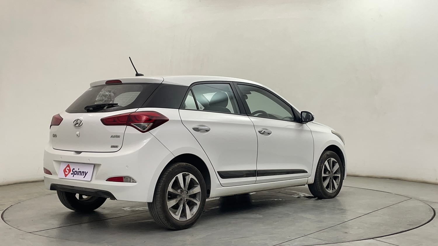 Used 2016 Hyundai Elite i20 Asta 1.2 (O) Petrol Manual exterior RIGHT REAR CORNER VIEW