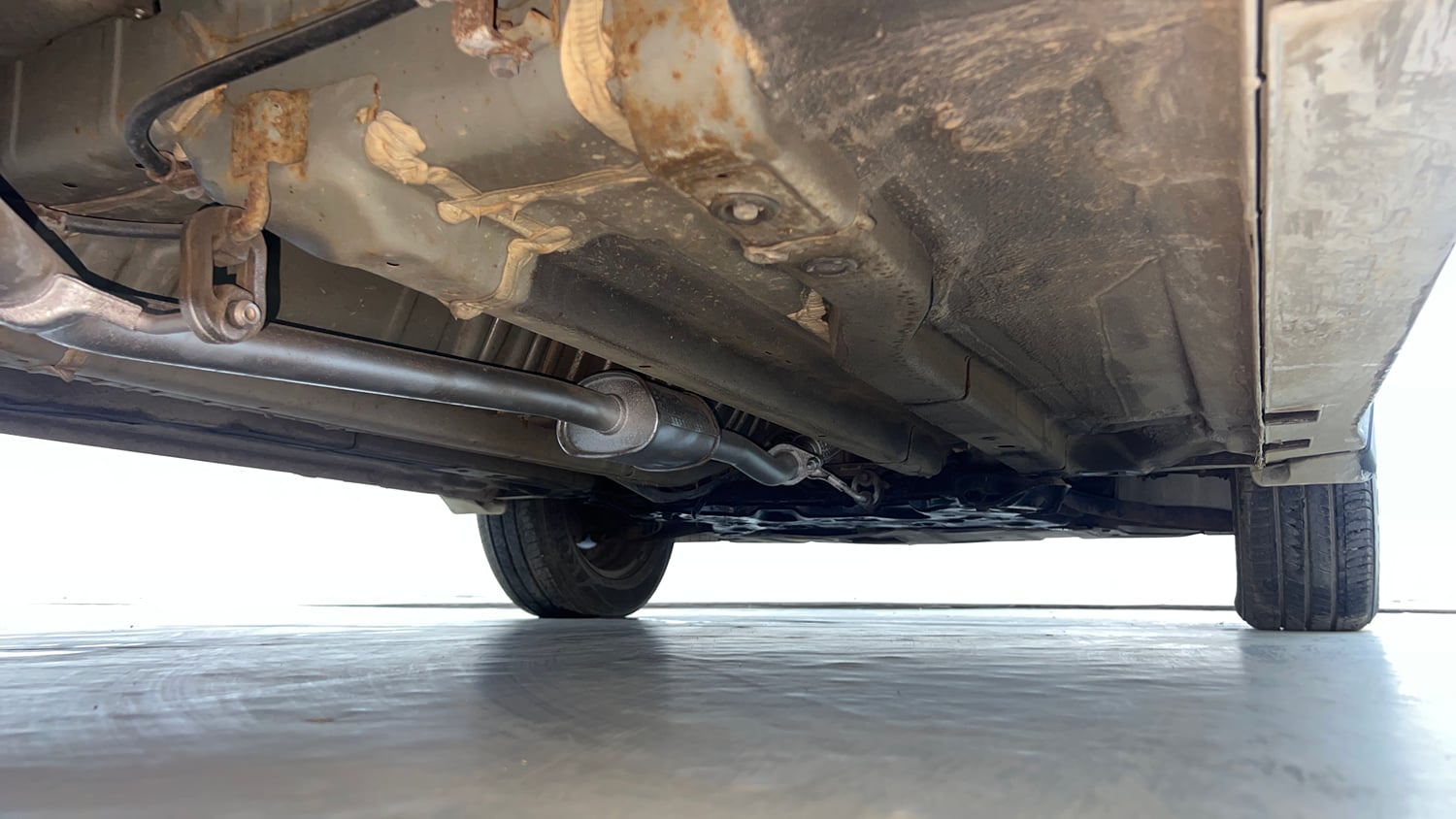 Used 2017 Hyundai Creta 1.6 E Plus Petrol Petrol Manual extra REAR RIGHT UNDERBODY VIEW