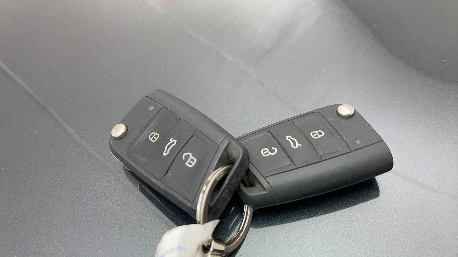 Used 2023 Volkswagen Virtus Highline 1.0 TSI AT Petrol Automatic extra CAR KEY VIEW