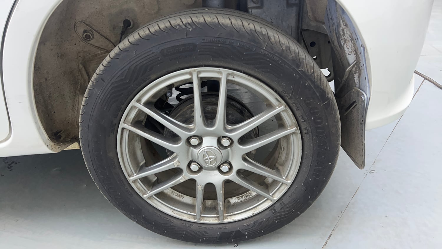 Used 2018 Toyota Etios Liva VXD Diesel Manual tyres LEFT REAR TYRE RIM VIEW