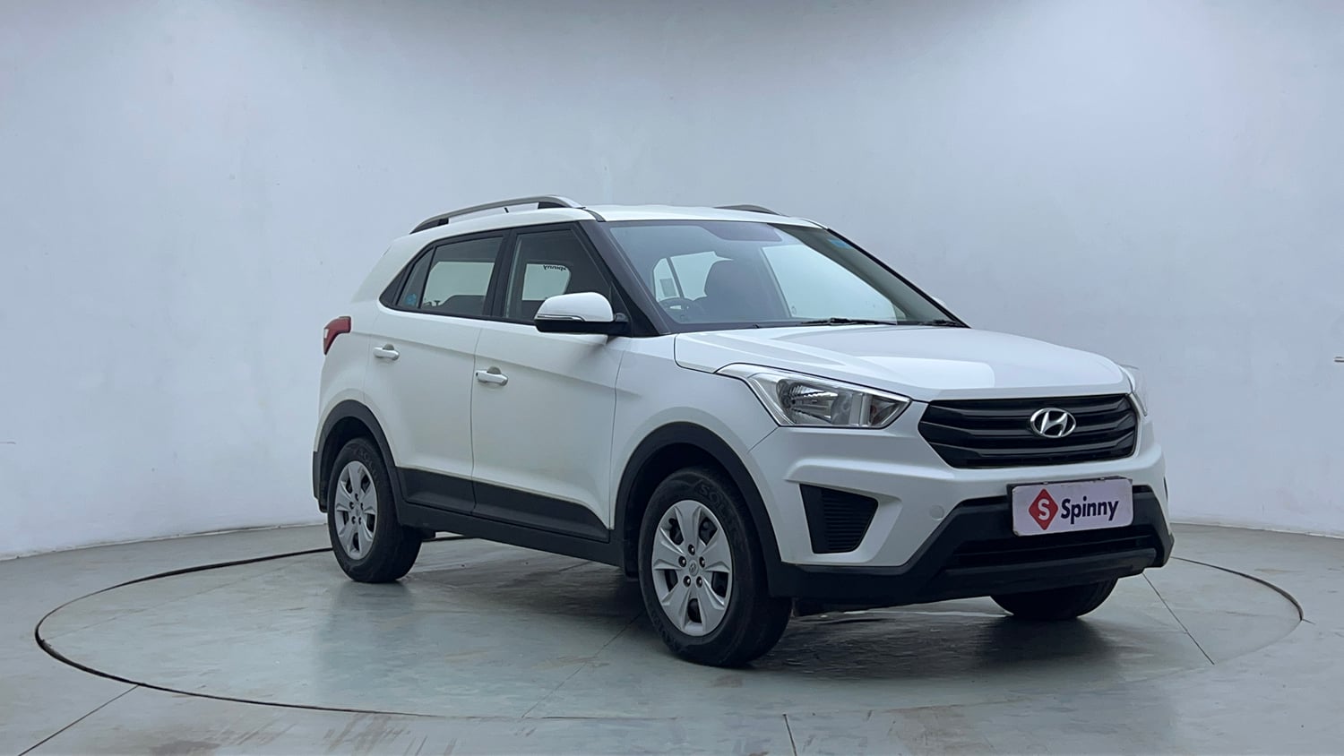 Used 2017 Hyundai Creta 1.6 E Plus Petrol Petrol Manual exterior RIGHT FRONT CORNER VIEW