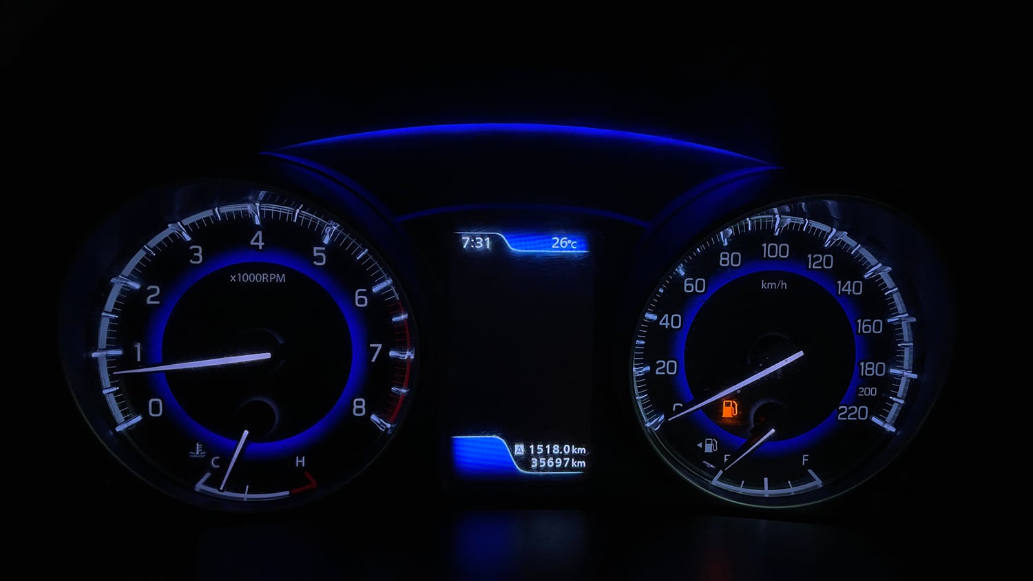Used 2017 Maruti Suzuki Baleno Zeta 1.2 Petrol Manual interior CLUSTERMETER VIEW