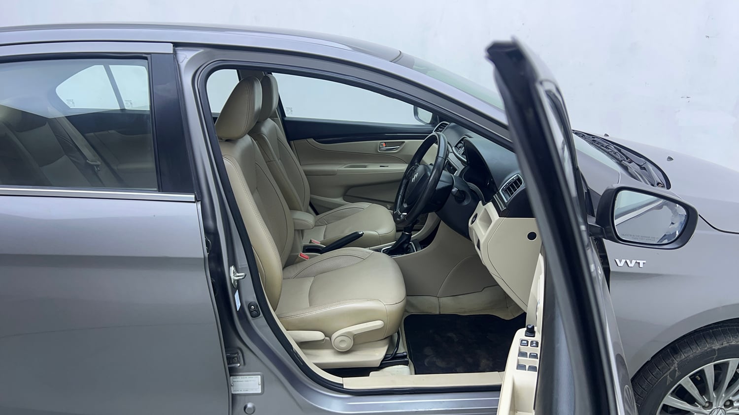 Used 2016 Maruti Suzuki Ciaz ZXI+ AT Petrol Automatic interior RIGHT SIDE FRONT DOOR CABIN VIEW
