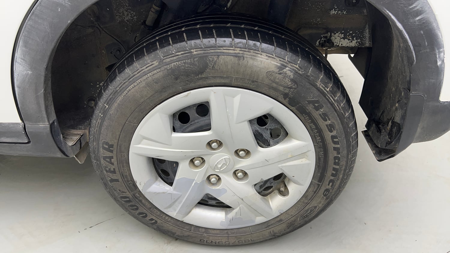 Used 2022 Hyundai Venue S 1.2 Petrol Petrol Manual tyres LEFT REAR TYRE RIM VIEW