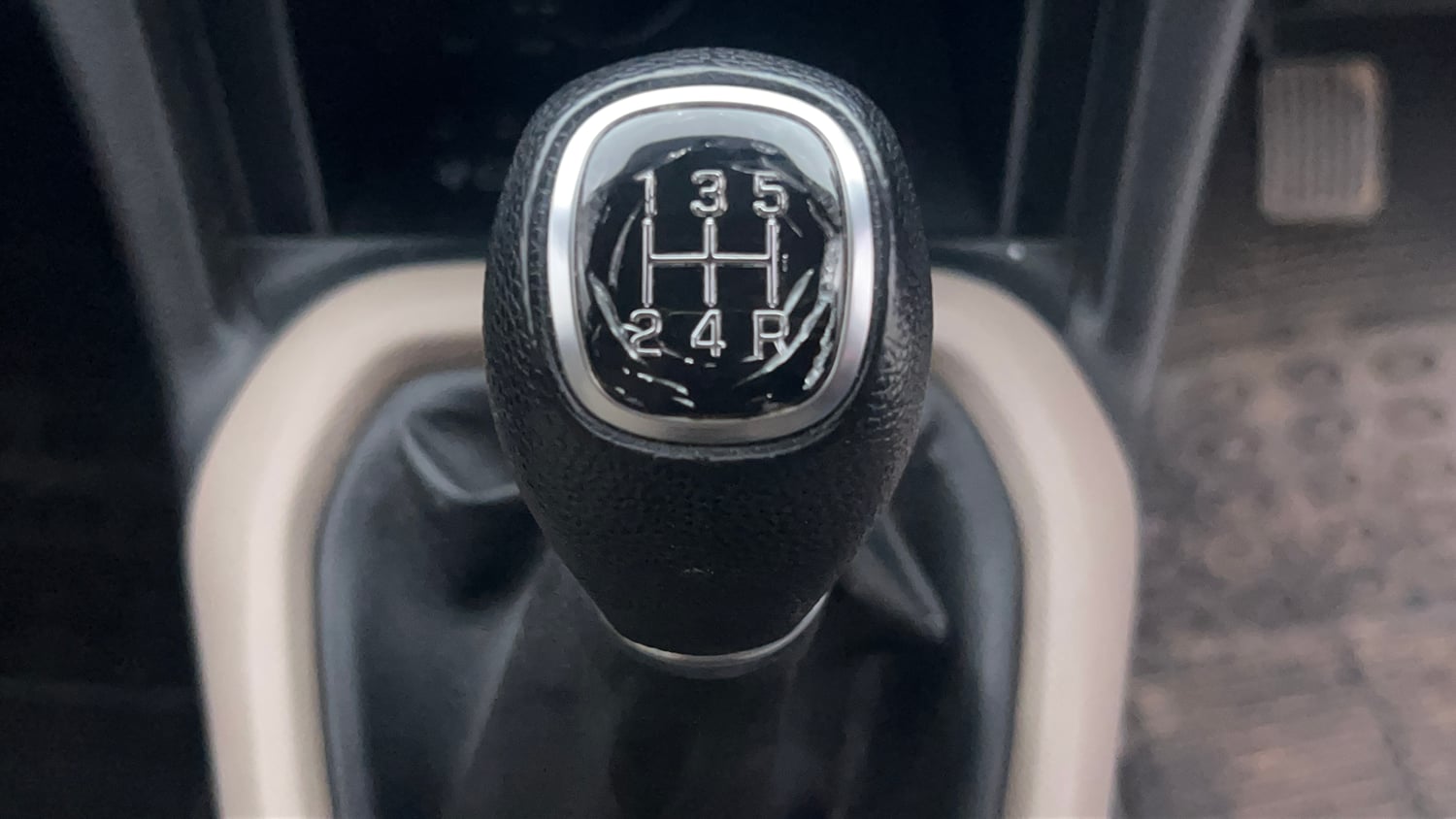 Used 2019 Hyundai Xcent SX Petrol Manual interior GEAR  KNOB VIEW