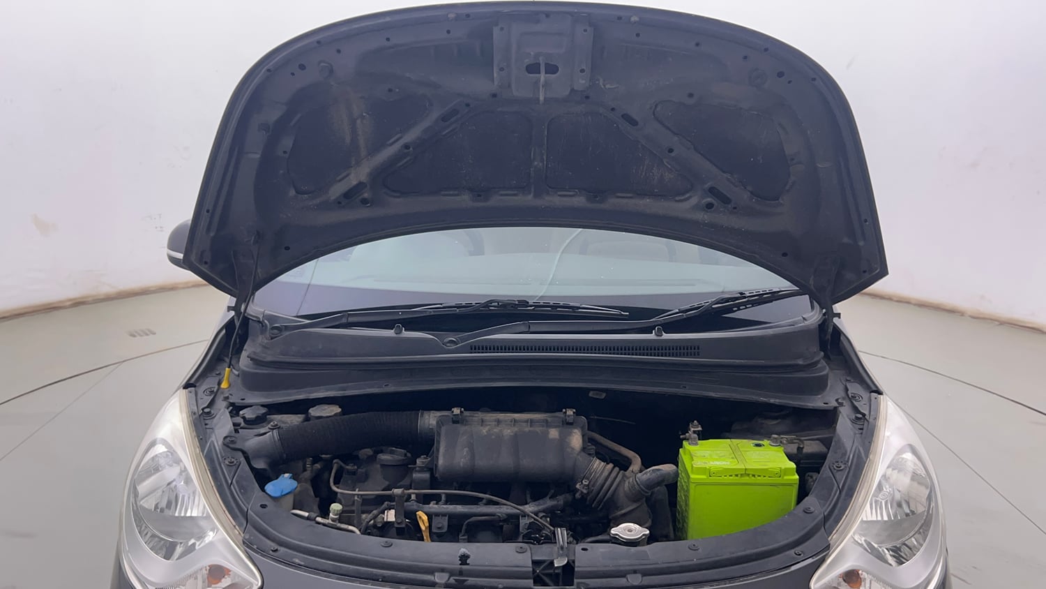 Used 2013 Hyundai i10 Sportz 1.2 Kappa2 Petrol Manual engine ENGINE & BONNET OPEN FRONT VIEW