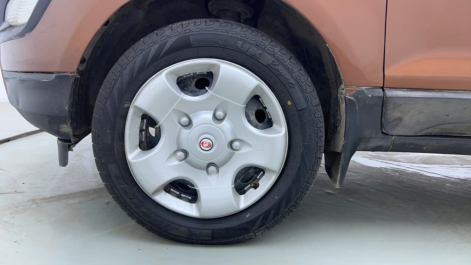Used 2018 Ford EcoSport Trend + 1.5L Ti-VCT AT Petrol Automatic tyres LEFT FRONT TYRE RIM VIEW