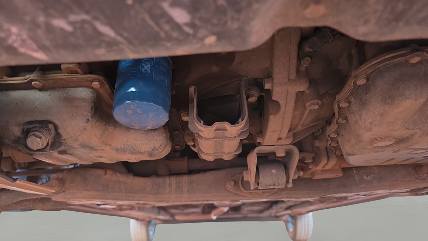 Used 2015 Hyundai Grand i10 Asta AT 1.2 Kappa VTVT Petrol Automatic extra FRONT LEFT UNDERBODY VIEW
