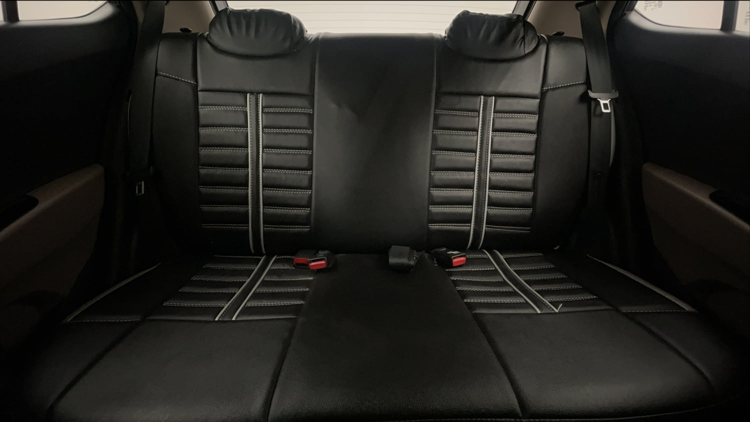 Used 2017 Hyundai Grand i10 Sportz (O) 1.2 Kappa VTVT Petrol Manual interior REAR SEAT CONDITION VIEW