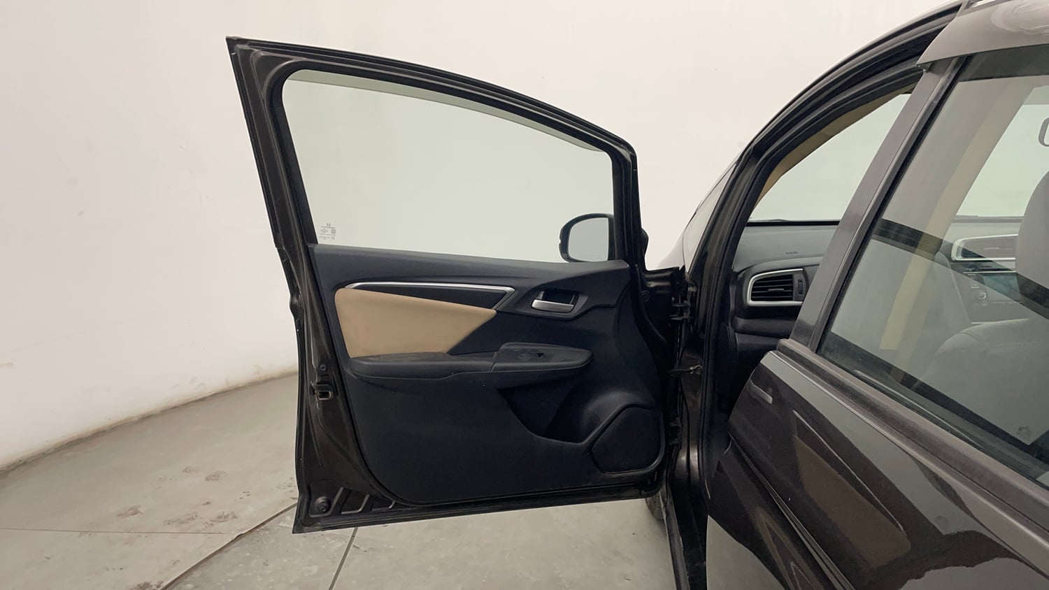 Used 2017 Honda Jazz V AT Petrol Petrol Automatic interior LEFT FRONT DOOR OPEN VIEW