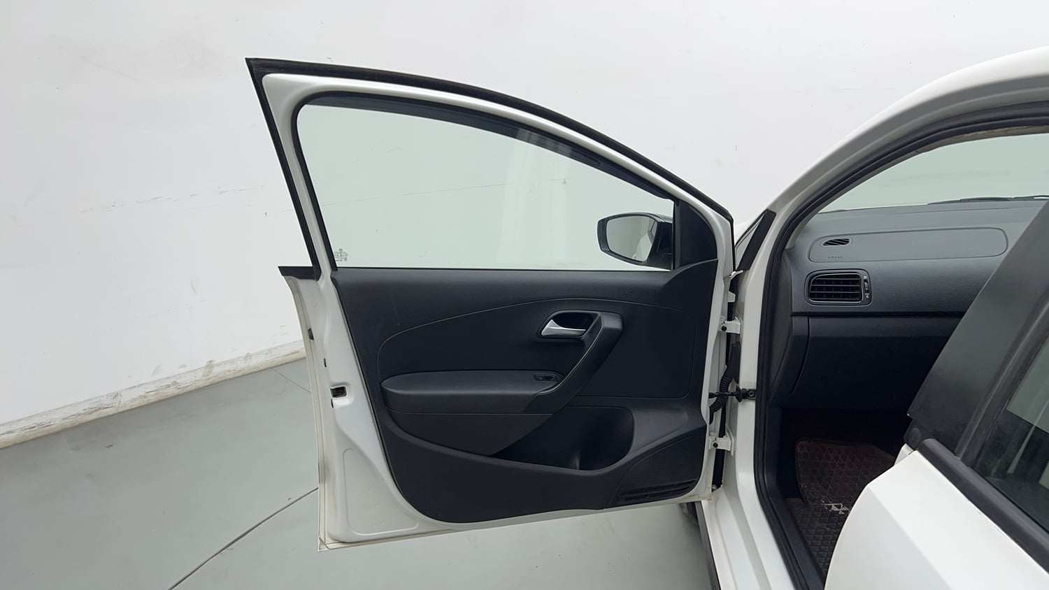 Used 2022 Volkswagen Polo Comfortline 1.0L MPI Petrol Manual interior LEFT FRONT DOOR OPEN VIEW