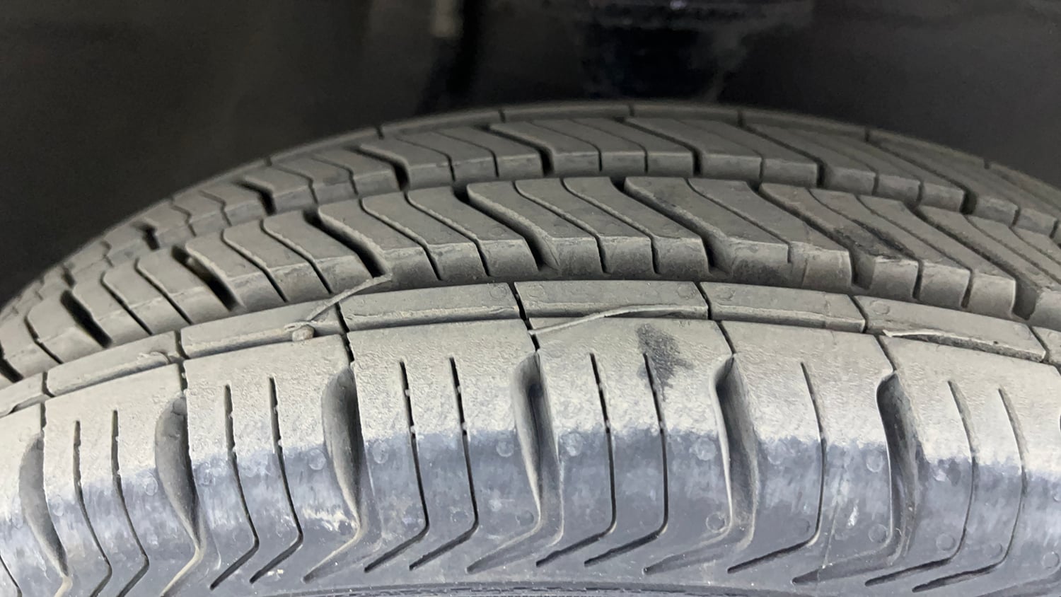 Used 2018 Maruti Suzuki Alto 800 LXi Petrol Manual tyres RIGHT FRONT TYRE TREAD VIEW