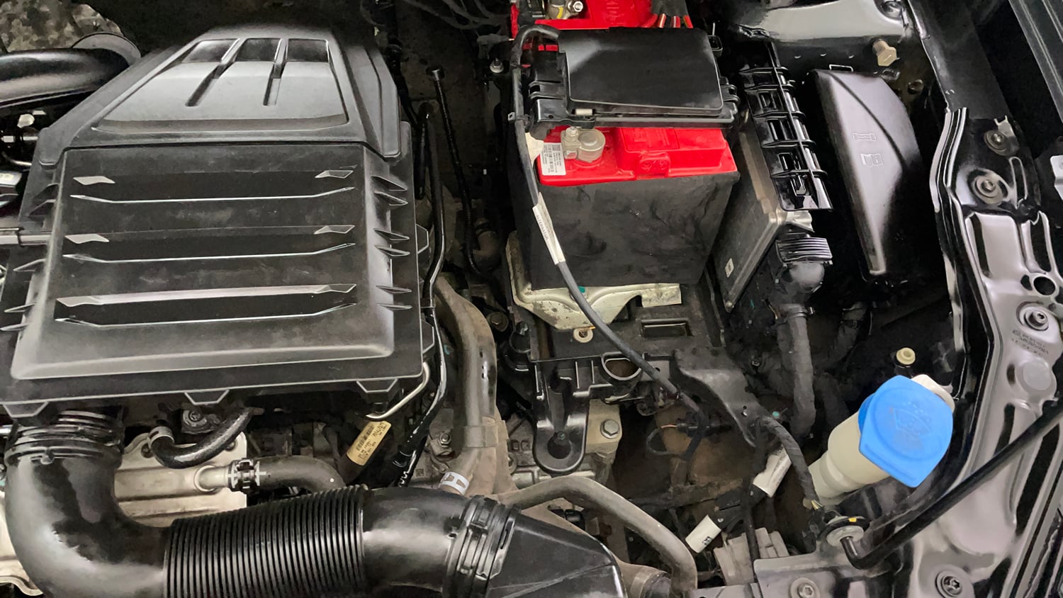 Used 2023 Volkswagen Virtus Highline 1.0 TSI AT Petrol Automatic engine ENGINE LEFT SIDE VIEW