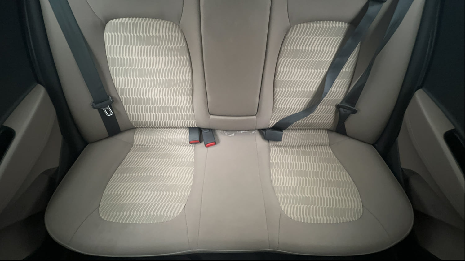 Used 2019 Hyundai Xcent SX Petrol Manual interior REAR SEAT CONDITION VIEW