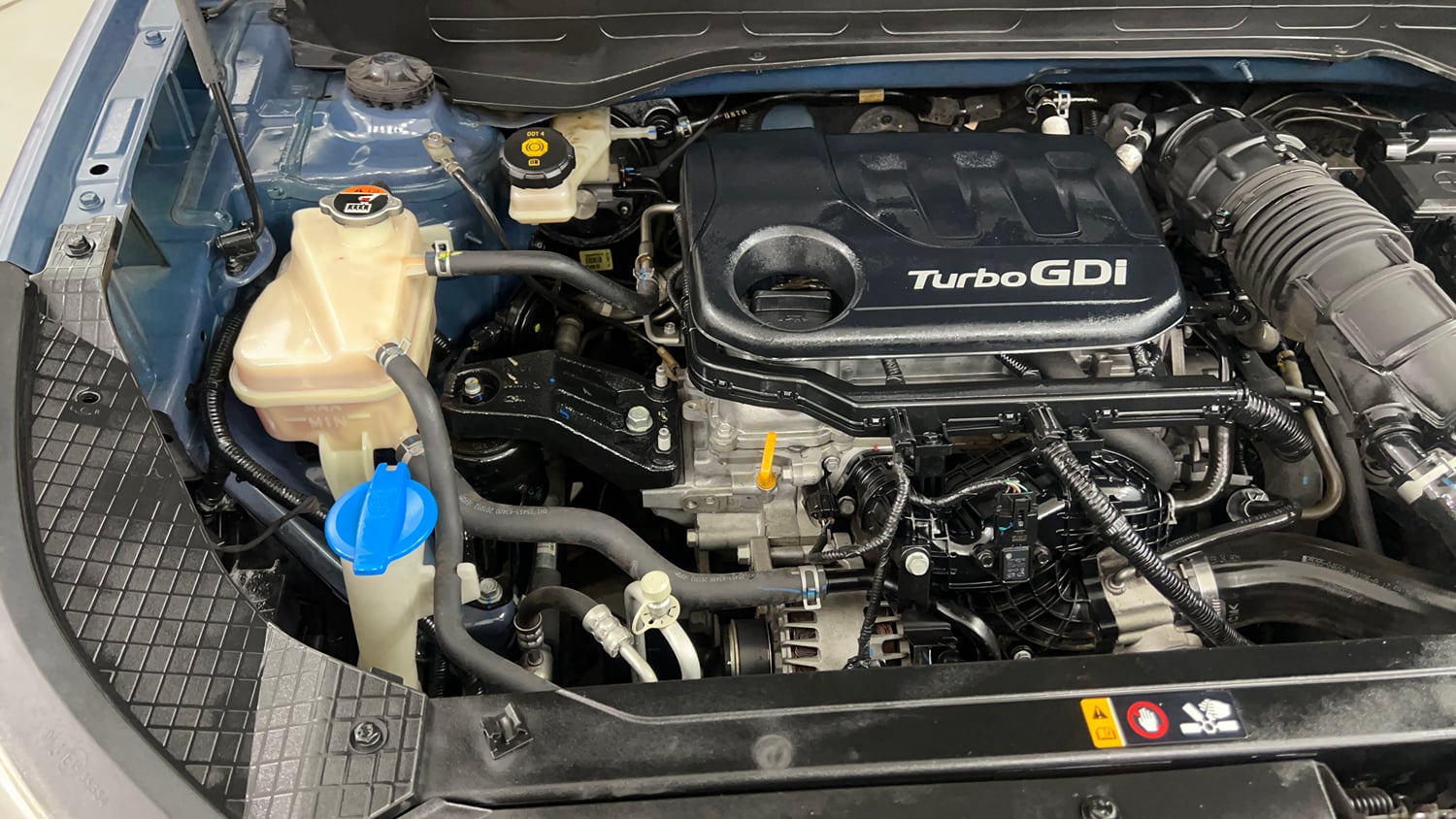 Used 2021 Hyundai Venue SX Plus 1.0 Turbo DCT Petrol Automatic engine ENGINE RIGHT SIDE VIEW