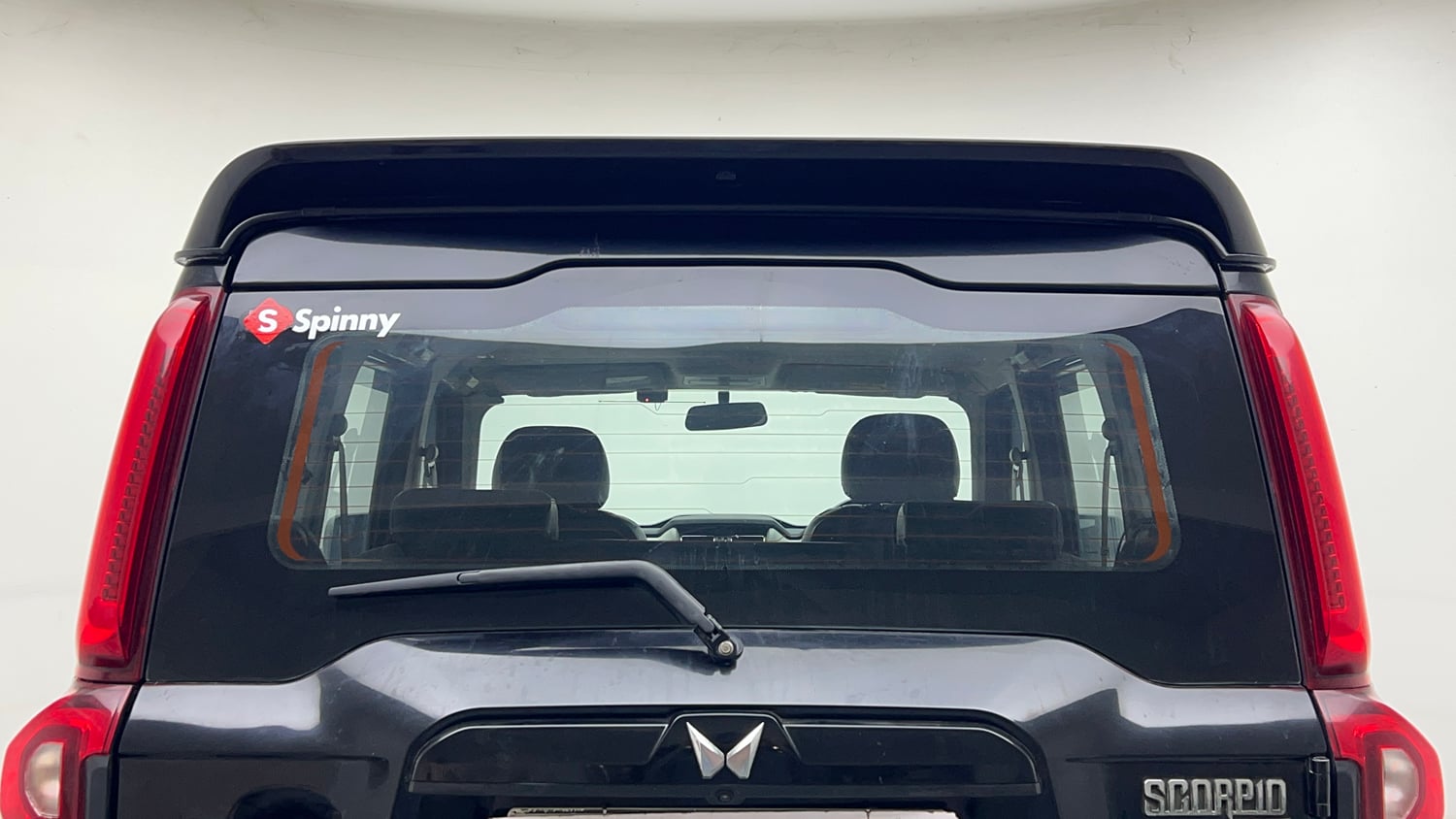 Used 2022 Mahindra Scorpio S9 Diesel Manual exterior BACK WINDSHIELD VIEW