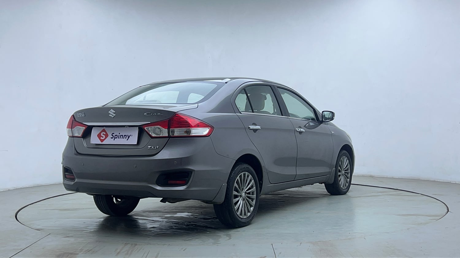 Used 2016 Maruti Suzuki Ciaz ZXI+ AT Petrol Automatic exterior RIGHT REAR CORNER VIEW