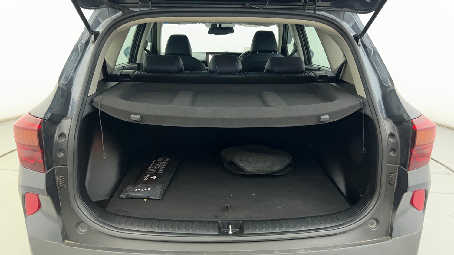 Used 2022 Kia Seltos X Line 1.4 DCT Petrol Automatic interior DICKY INSIDE VIEW