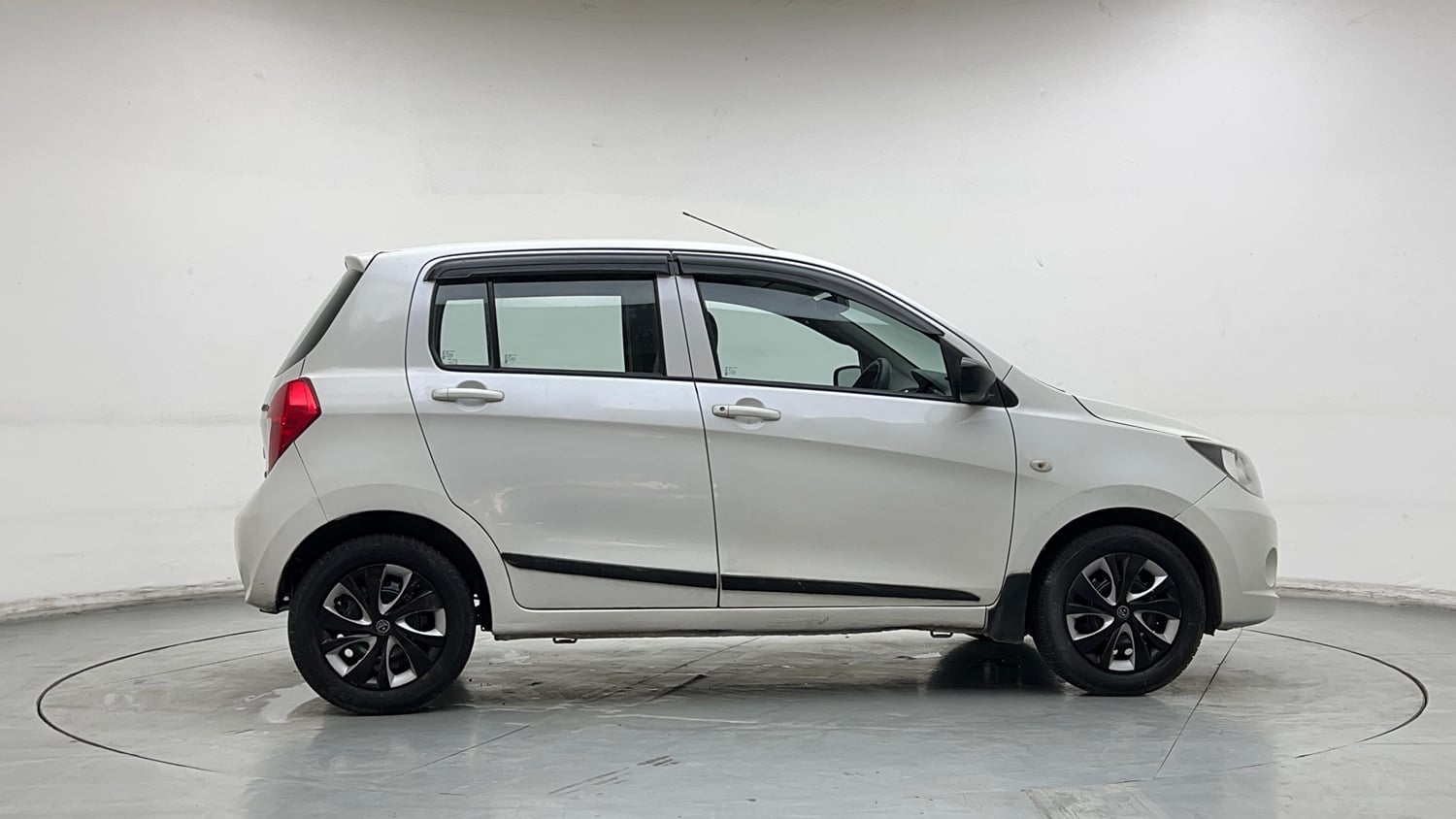 Used 2014 Maruti Suzuki Celerio VXi Petrol Manual exterior RIGHT SIDE VIEW
