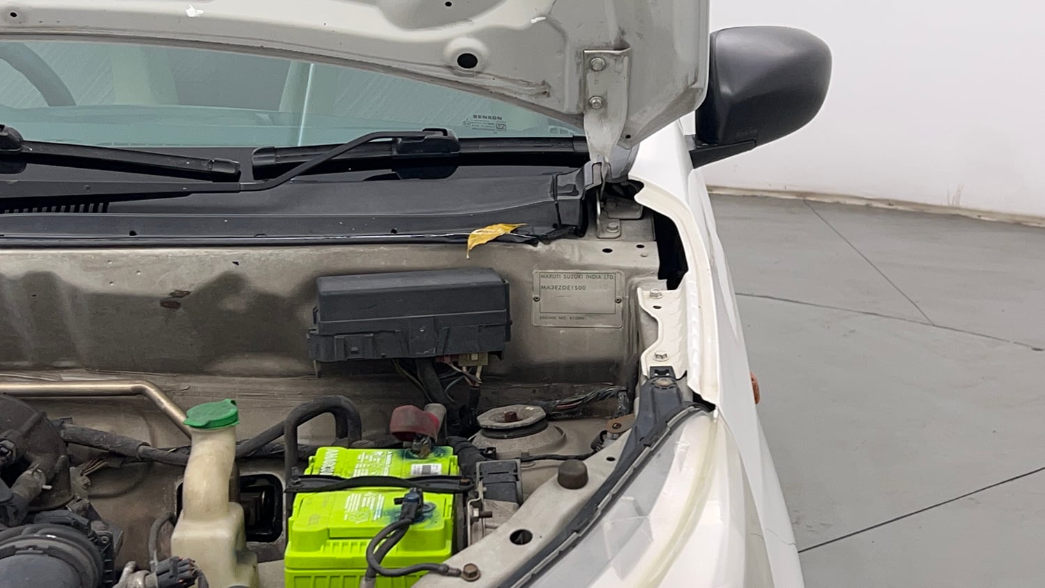 Used 2015 Maruti Suzuki Alto K10 VXi Petrol Manual engine ENGINE LEFT SIDE HINGE & APRON VIEW