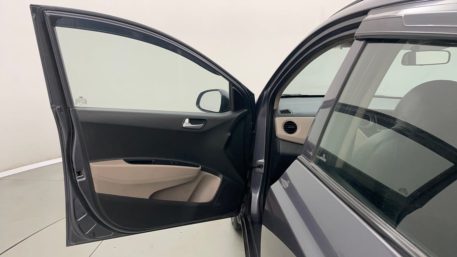 Used 2017 Hyundai Grand i10 Sportz (O) 1.2 Kappa VTVT Petrol Manual interior LEFT FRONT DOOR OPEN VIEW
