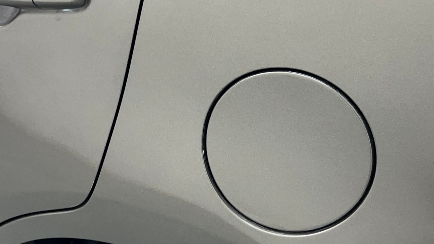 Used 2017 Maruti Suzuki Dzire VXi AMT Petrol Automatic dents MINOR SCRATCH
