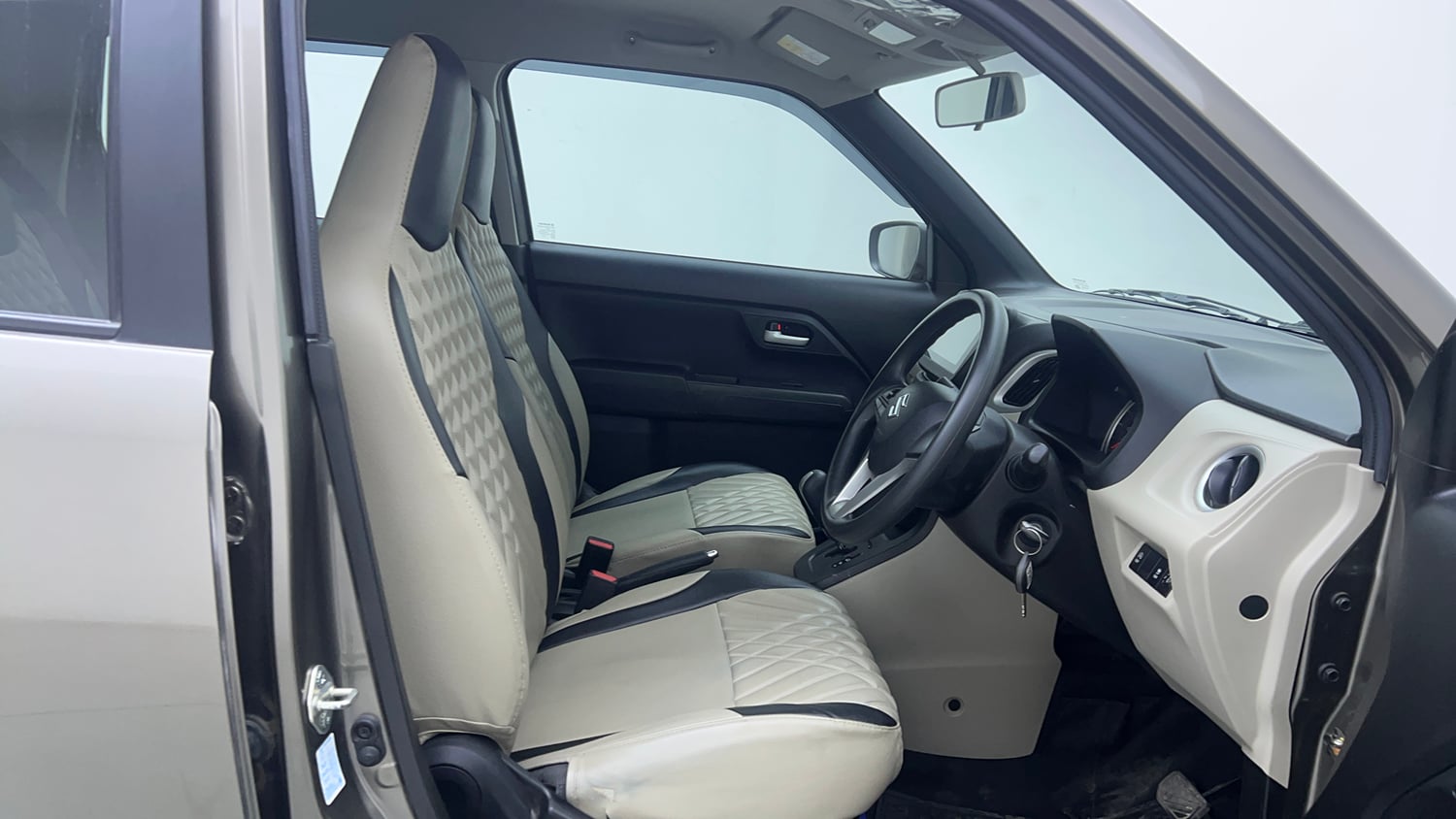 Used 2023 Maruti Suzuki Wagon R ZXI Plus 1.2 AGS Petrol Automatic interior RIGHT SIDE FRONT DOOR CABIN VIEW