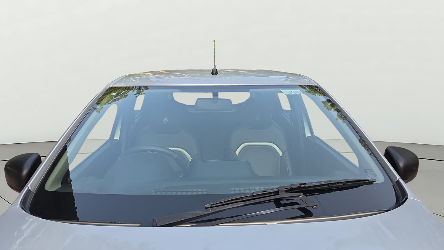 Used 2020 Renault Kwid RXL Petrol Manual exterior FRONT WINDSHIELD VIEW