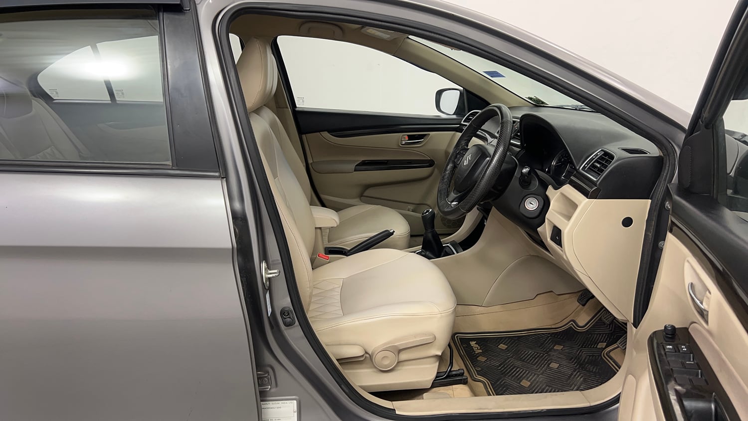 Used 2016 Maruti Suzuki Ciaz VXi+ Petrol Manual interior RIGHT SIDE FRONT DOOR CABIN VIEW
