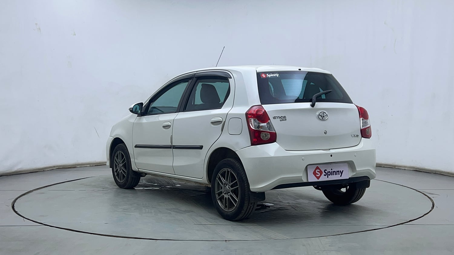 Used 2018 Toyota Etios Liva VXD Diesel Manual exterior LEFT REAR CORNER VIEW