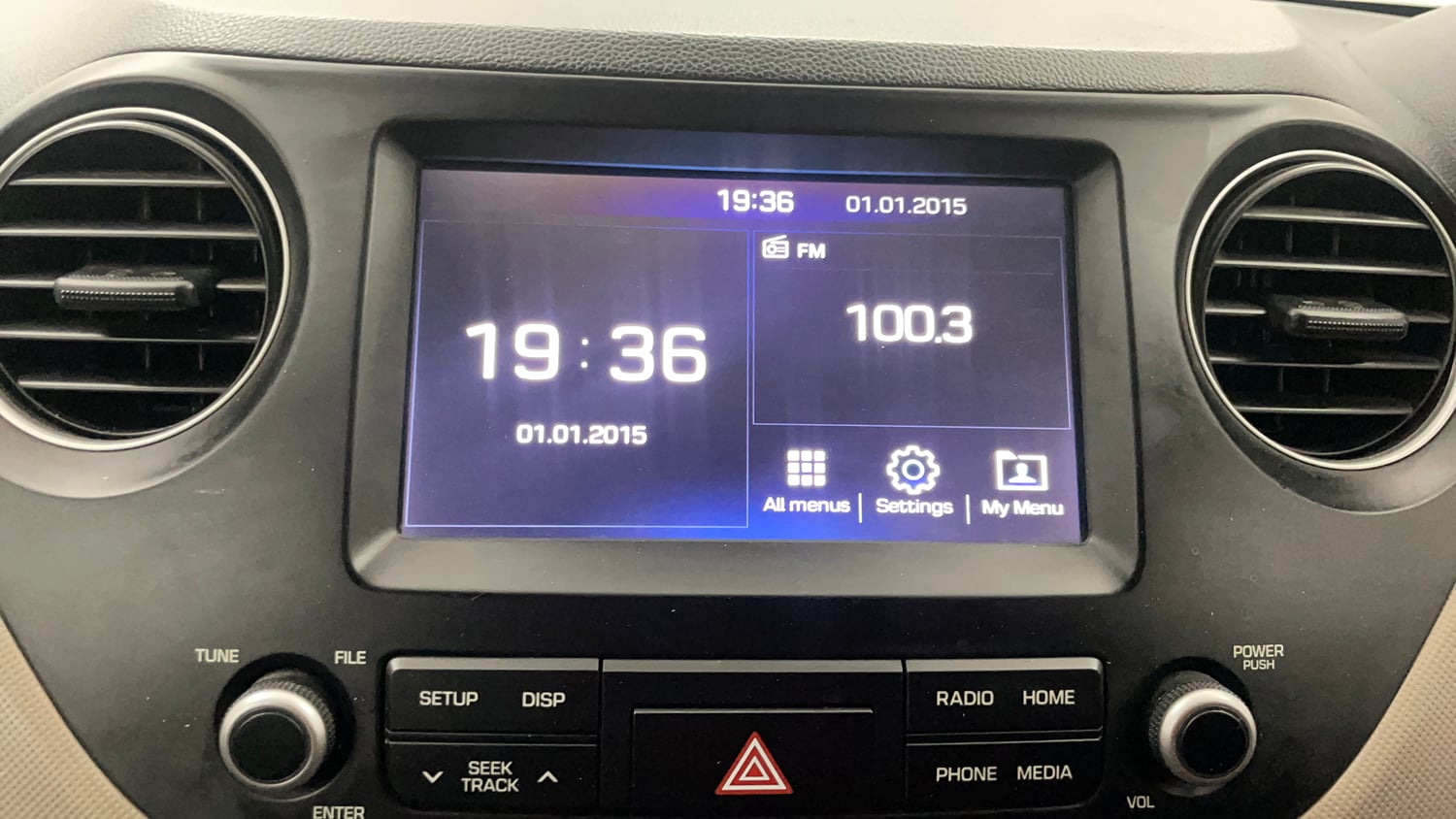 Used 2017 Hyundai Grand i10 Sportz (O) 1.2 Kappa VTVT Petrol Manual top_features Integrated (in-dash) music system