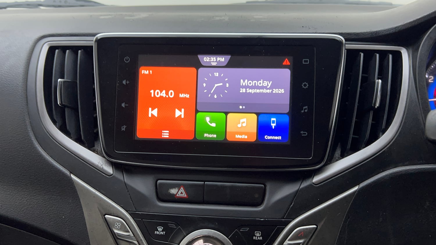 Used 2020 Maruti Suzuki Baleno Zeta Petrol Manual top_features Integrated (in-dash) music system