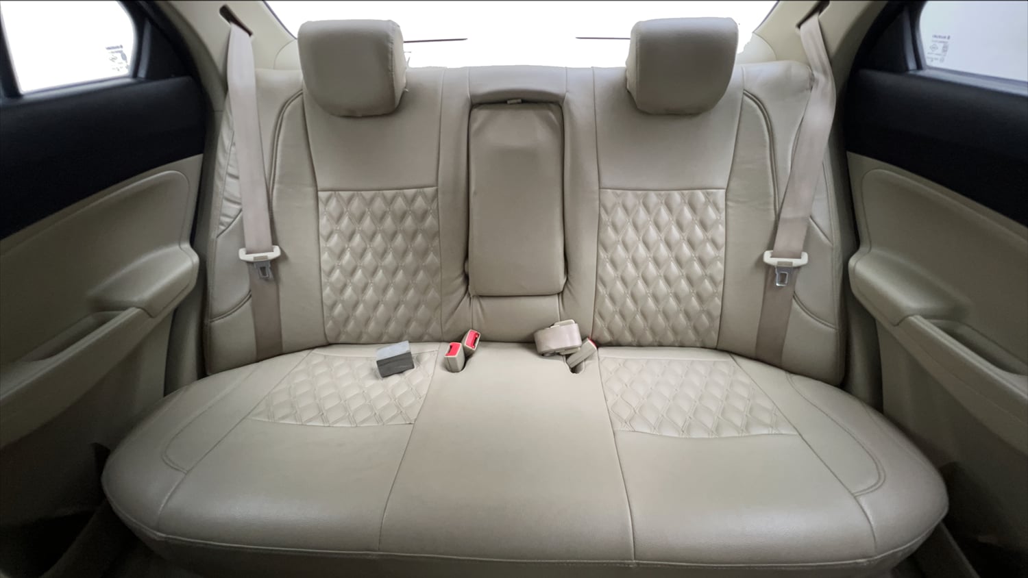 Used 2017 Maruti Suzuki Dzire VXi AMT Petrol Automatic interior REAR SEAT CONDITION VIEW
