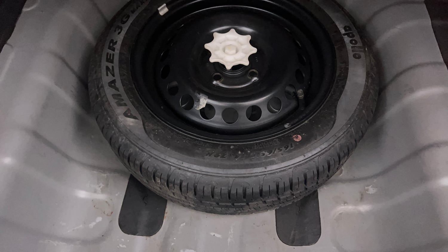 Used 2019 Hyundai Xcent SX Petrol Manual tyres SPARE TYRE VIEW