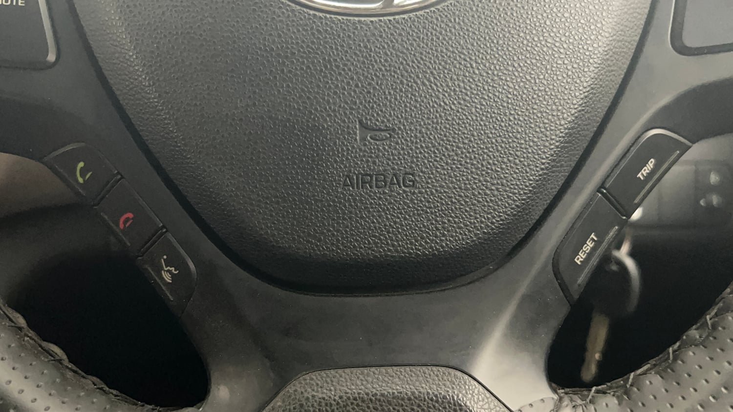 Used 2019 Hyundai Xcent SX Petrol Manual top_features Airbags